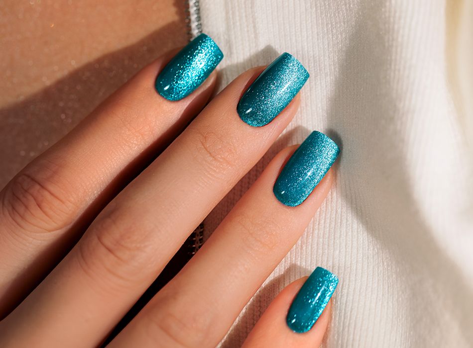 Victoria Vynn Gel Polish 395 Cat Eye Siri 8ml www.design4nails.co.uk